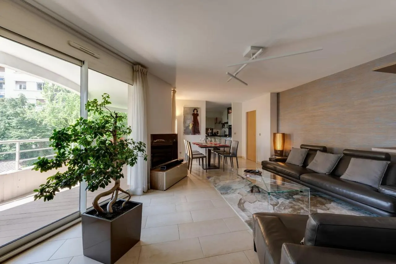 Kiss Cool - 2 Bedroom Apartment With Terrace And Garage Annecy
