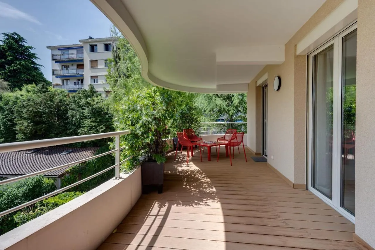 Kiss Cool - 2 Bedroom Apartment With Terrace And Garage Annecy France