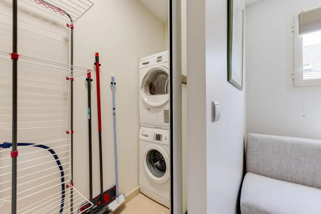 Kiss Cool - 2 Bedroom Apartment With Terrace And Garage Annecy