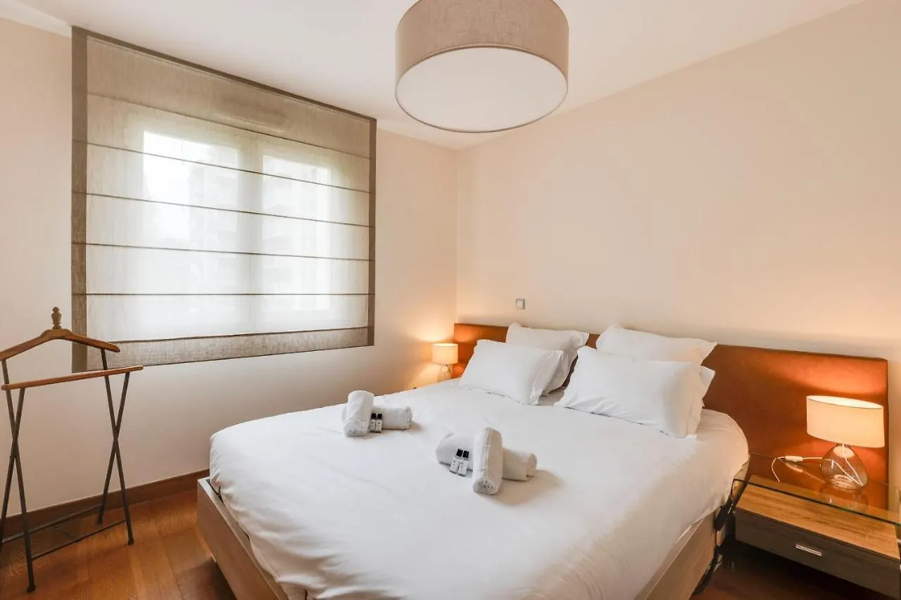 Kiss Cool - 2 Bedroom Apartment With Terrace And Garage Annecy